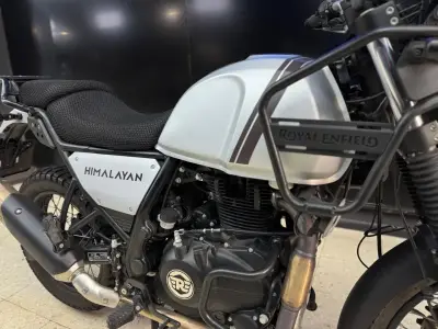 Royal Enfield Himalayan 2023 · foto 3