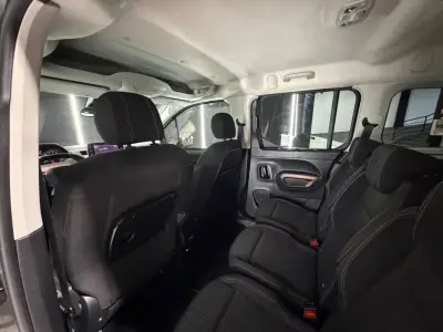 Peugeot Rifter 2022 · foto 10