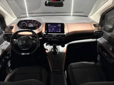 Peugeot Rifter 2022 · foto 11