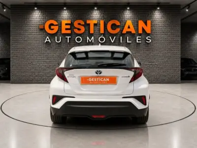 Toyota C-HR 2021 · foto 7