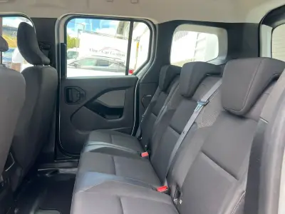 Renault Kangoo 2021 · foto 10