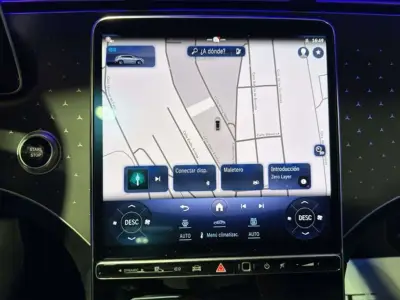 Mercedes-Benz EQE SUV 2023 · foto 12