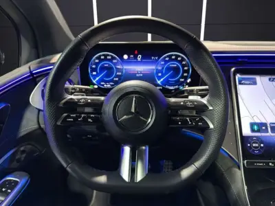 Mercedes-Benz EQE SUV 2023 · foto 10