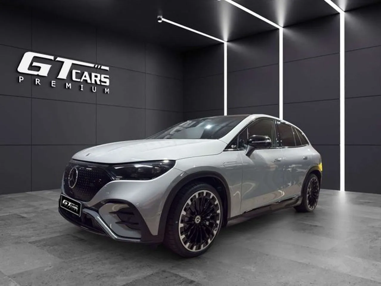 Mercedes-Benz EQE SUV 2023 en 2 islas · CEC