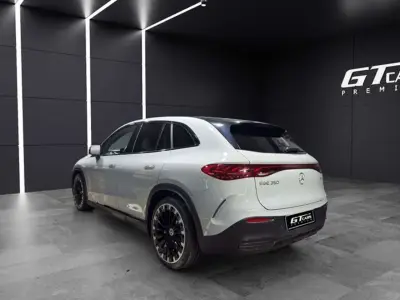 Mercedes-Benz EQE SUV 2023 · foto 3