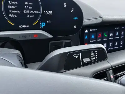 Porsche Taycan 2023 · foto 14