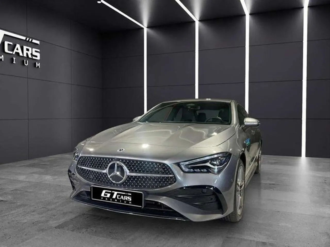 Mercedes-Benz CLA 2025 en 2 islas · CEC