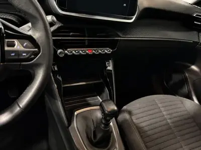 Peugeot 2008 2022 · foto 9
