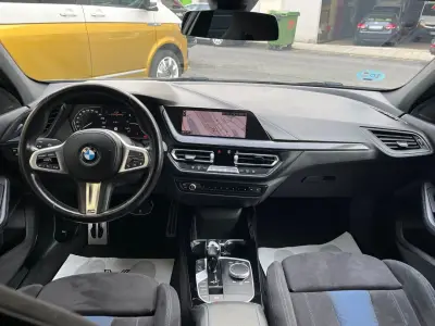 BMW Serie 1 2021 · foto 14