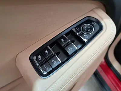 Porsche Macan 2021 · foto 10