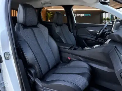 Peugeot 3008 2022 · foto 9
