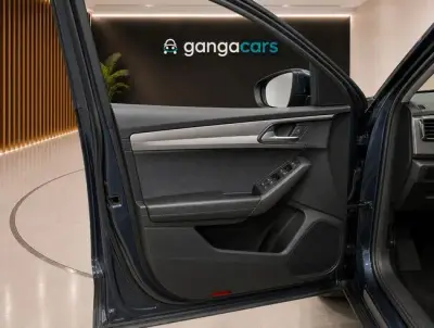 SEAT León 2022 · foto 9