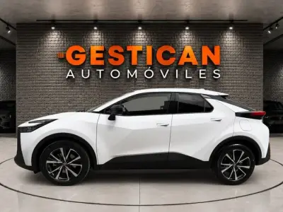 Toyota C-HR 2025 · foto 4