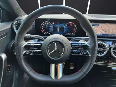 Mercedes-Benz Clase A 2023 · foto 10