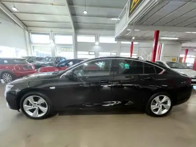 Opel Insignia 2021 · foto 6