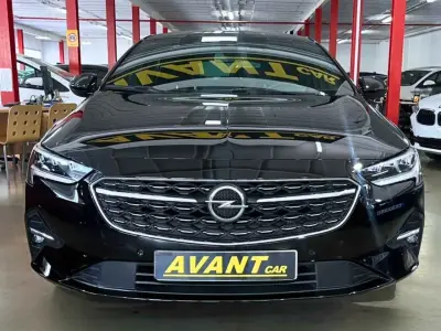 Opel Insignia 2021 · foto 3