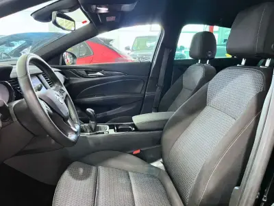 Opel Insignia 2021 · foto 12