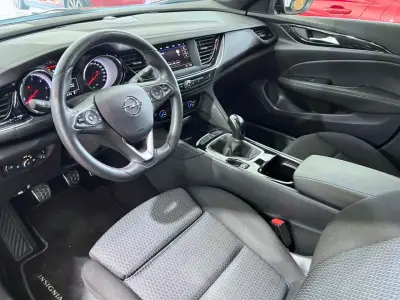 Opel Insignia 2021 · foto 13