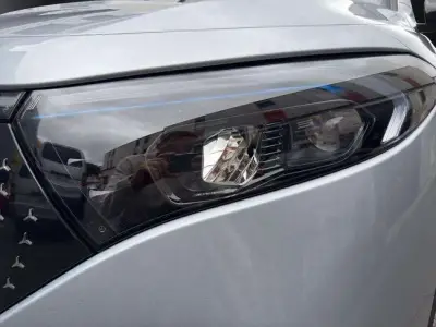 Mercedes-Benz EQB 2026 · foto 6