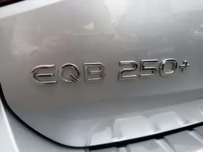 Mercedes-Benz EQB 2026 · foto 7