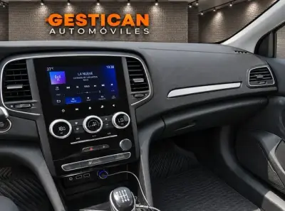 Renault Megane 2024 · foto 9