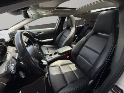 Mercedes-Benz GLA 2020 · foto 8