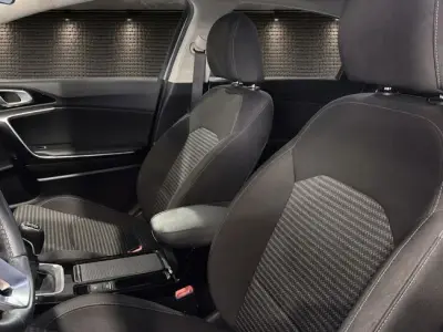 KIA Ceed 2023 · foto 8
