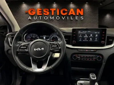KIA Ceed 2023 · foto 10