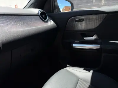 Mercedes-Benz GLA 2022 · foto 18