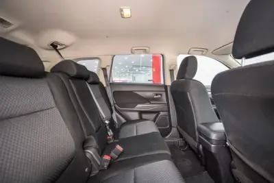 Mitsubishi Outlander 2016 · foto 7