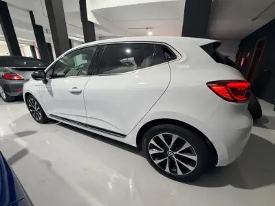 Renault Clio 2023 · foto 5