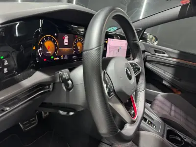 Volkswagen Golf GTI 2021 · foto 6