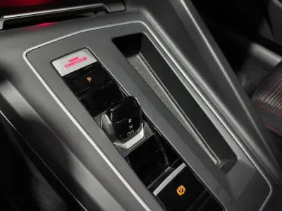 Volkswagen Golf GTI 2021 · foto 11