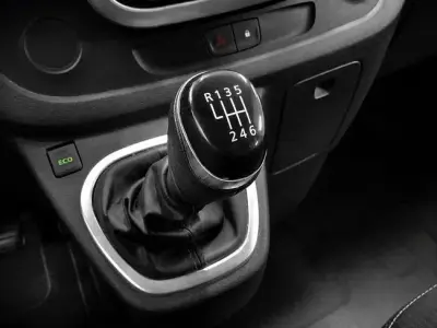 Renault Trafic 2020 · foto 11