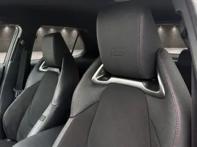 Toyota C-HR 2024 · foto 14