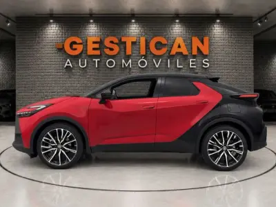Toyota C-HR 2024 · foto 3