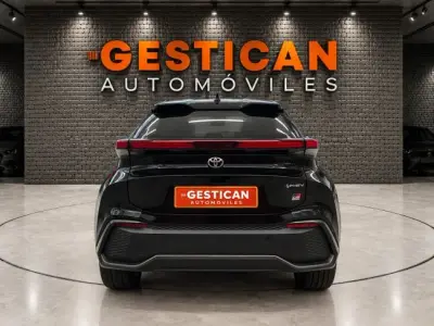 Toyota C-HR 2024 · foto 4