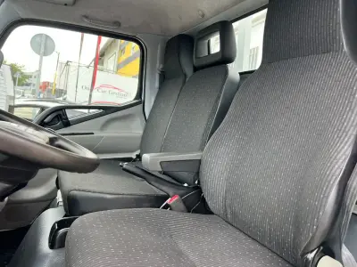 Mitsubishi Canter 2019 · foto 8