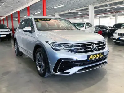 Volkswagen Tiguan 2021 · foto 3
