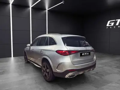 Mercedes-Benz GLC 2024 · foto 3
