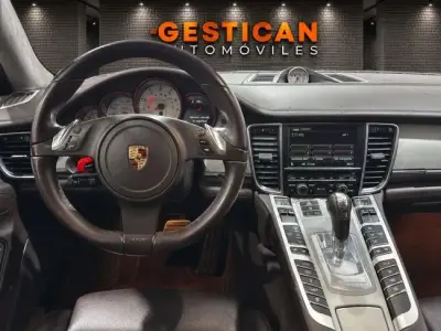 Porsche Panamera 2011 · foto 18