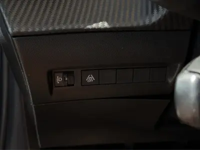 Peugeot 208 2021 · foto 19