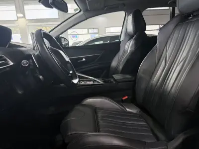 Peugeot 3008 2018 · foto 12