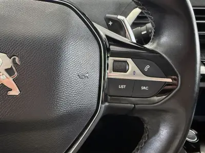Peugeot 3008 2018 · foto 17