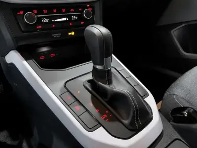 SEAT Arona 2023 · foto 11