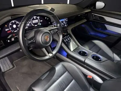 Porsche Taycan 2021 · foto 8