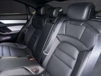 Porsche Taycan 2021 · foto 15