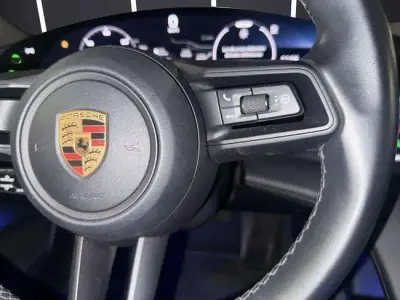 Porsche Taycan 2021 · foto 11