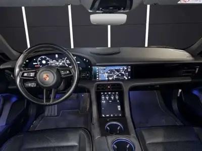 Porsche Taycan 2021 · foto 9