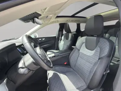 Volvo XC60 2024 · foto 7